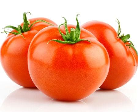 помидоры   являются отличным источником витамина С, витамина А и ликопина, который является мощным антиоксидантом